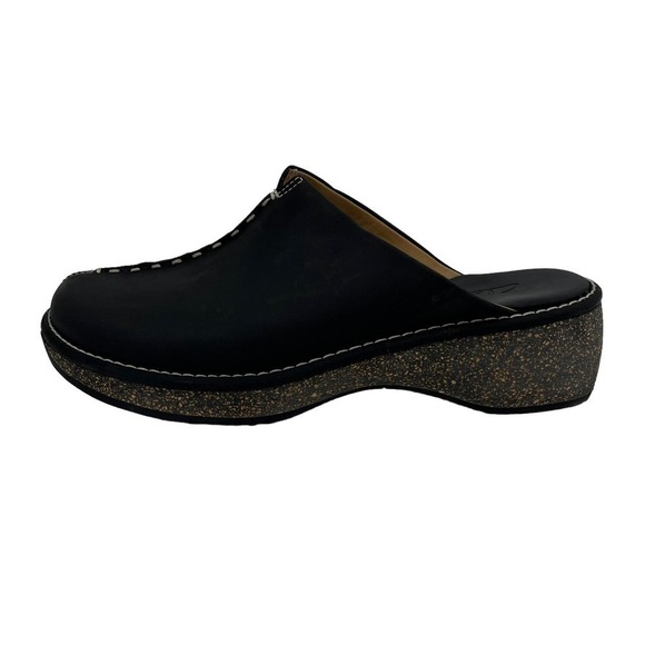 Clarks Shoes Mitchell Clogs Black Leather 7 M - Picture 1 of 8